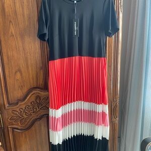 Navy Blue and Pink Pleated Midi Dress Crew Neck Short Sleeve